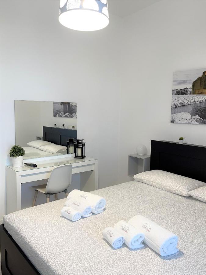 Chilometrozero Luxury Apartment Nápoly Kültér fotó